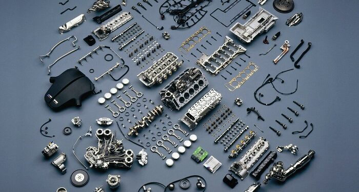 Why buy car parts through an online retailer: advantages and features
