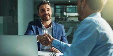 The ultimate guide to choosing the right collection agency for your B2B business