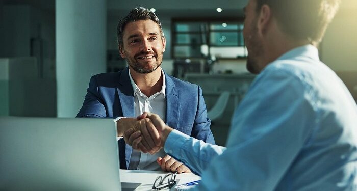 The ultimate guide to choosing the right collection agency for your B2B business